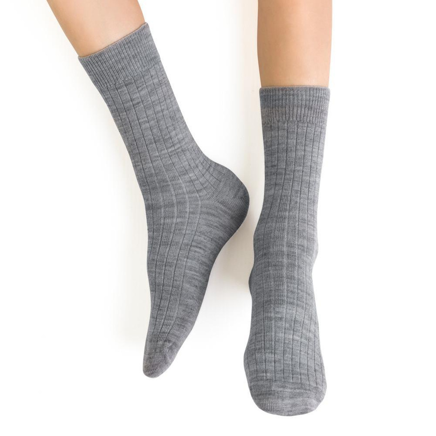 Skarpetki z wełny merino bezuciskowe w prążek art. 130 Steven 