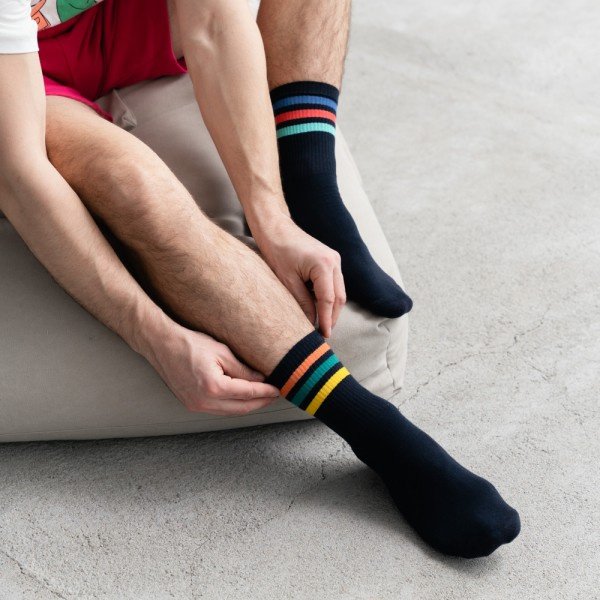 Sportliche gestreifte Socken für Damen/Herren Mehr Mode