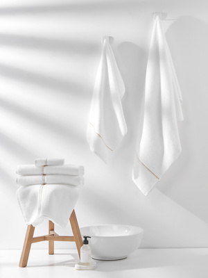 Towel Libre White/Gold Trim
