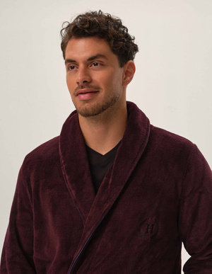 Hustle bathrobe