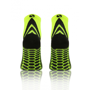 Sesto Senso Sport Kompressionssocken – Atmungsaktiv und Nahtlos, Poliamid-Elastan-Mix, Anatomic Fit, Feuchtigkeitskontrolle, Schutz für Achillessehne, Unisex, Gelb, Ideal für Läufer