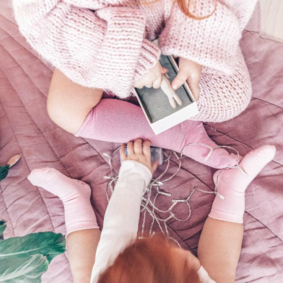 Podkolanówki dziecięce - bezuciskowe w prążek art. 072 YK008 melanż szare