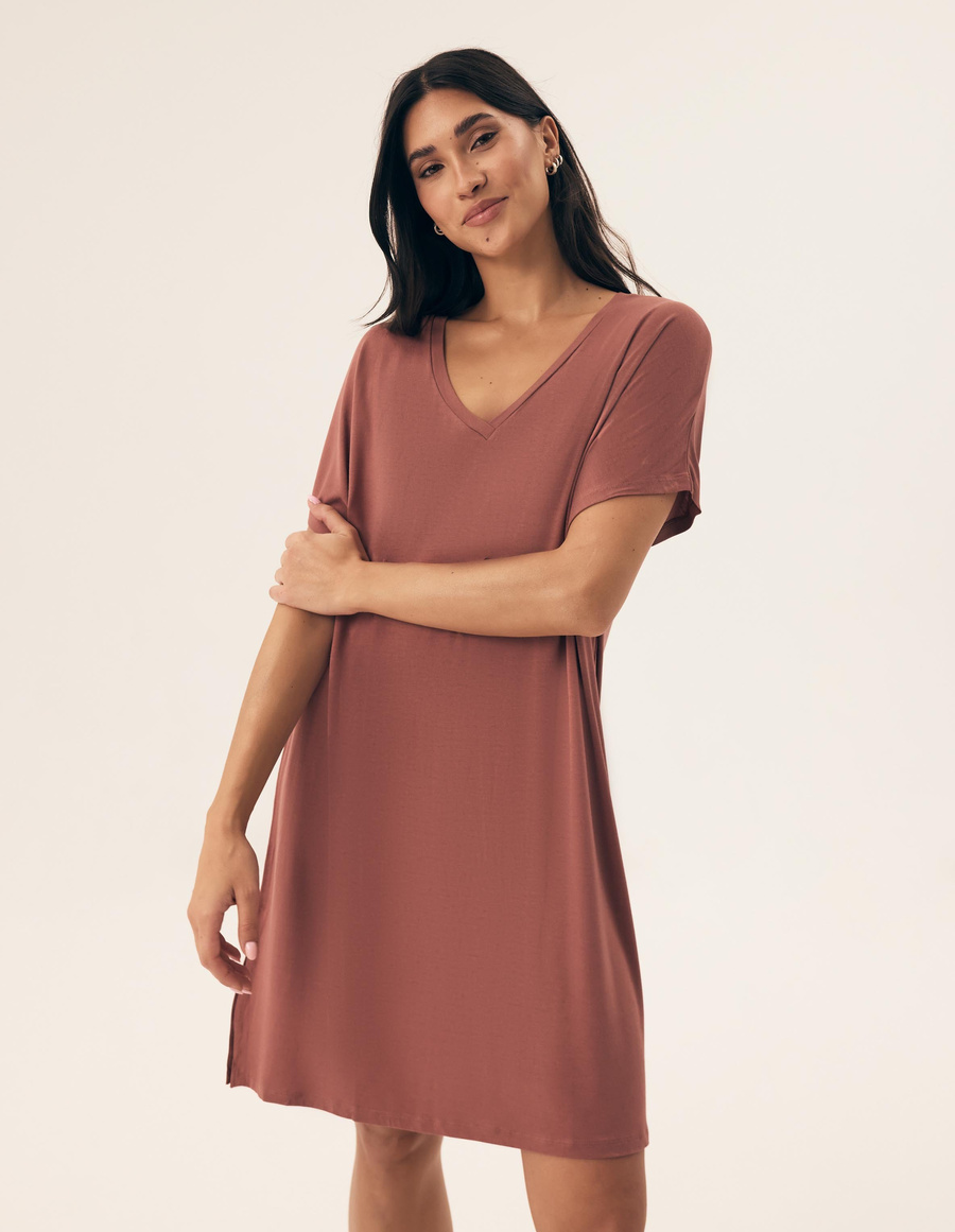 Noves nightgown