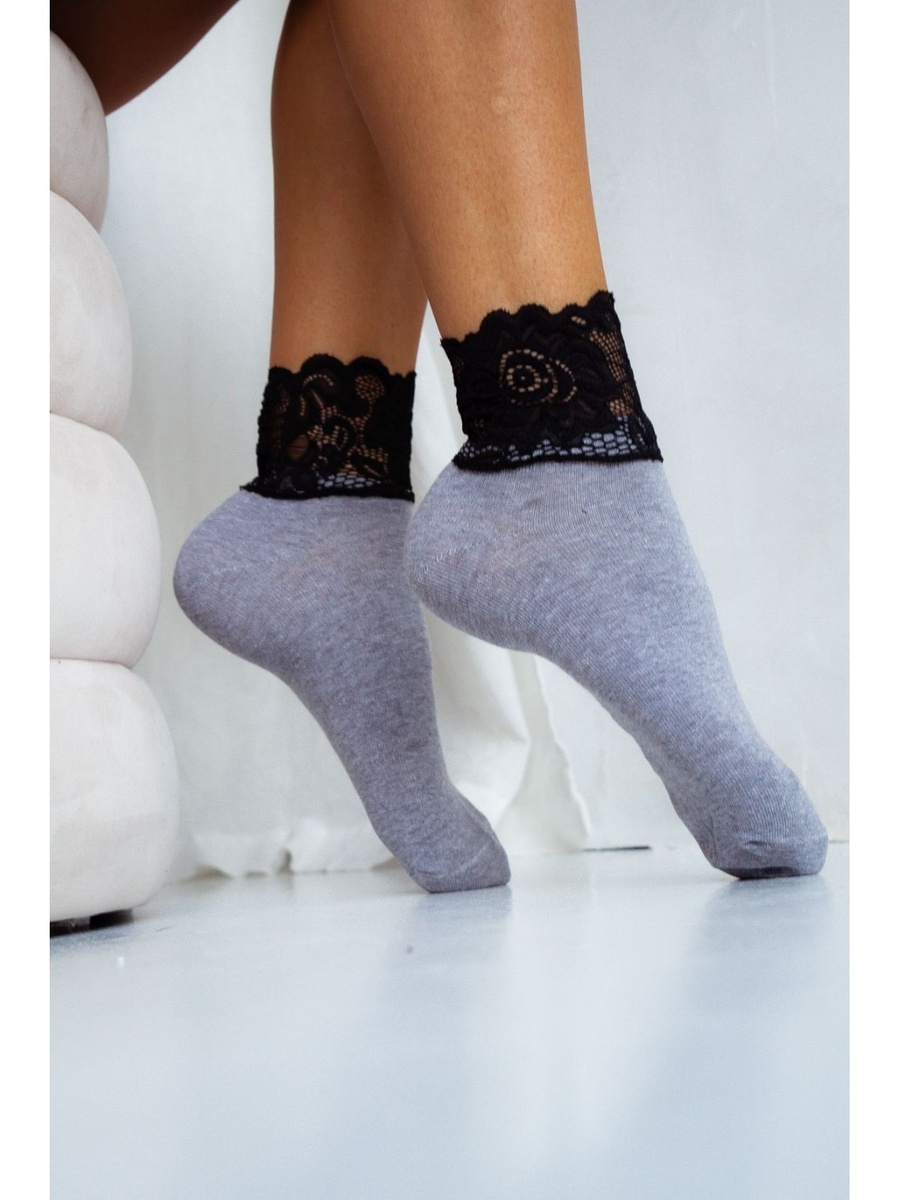 Damensocken mit breiter Spitze, Farbe Schwarz, Größe 37-41