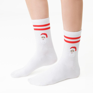 Skarpetki świąteczne w mikołaje art. 136 CO058 granatowe