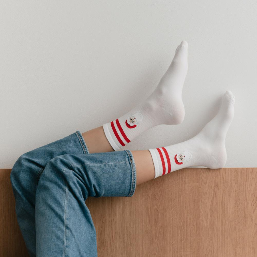 Skarpetki świąteczne w mikołaje art. 136 CO058 granatowe