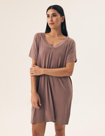 Noves nightgown