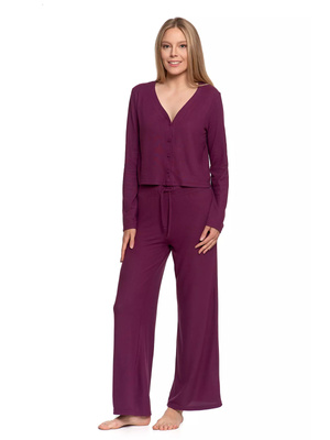 Women's pajamas with long sleeves and wide legs