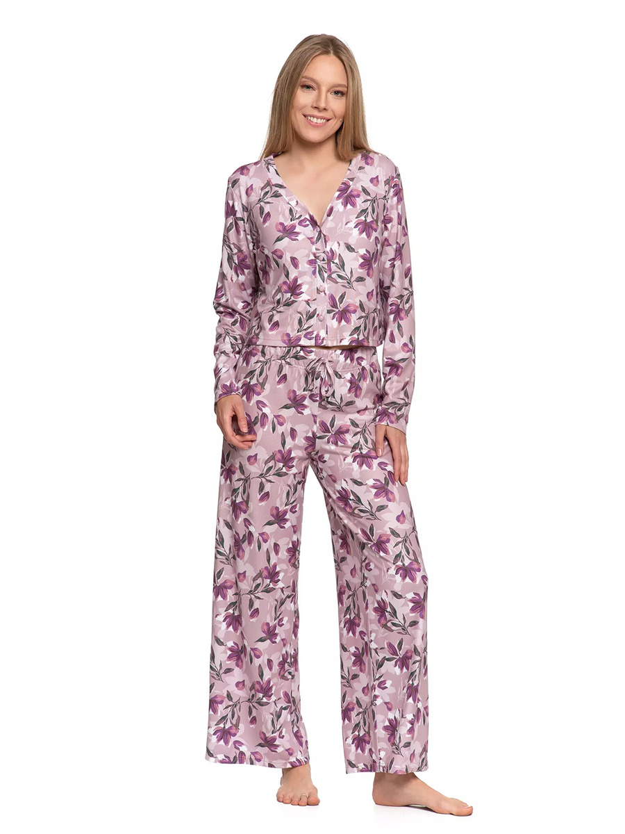 Women's pajamas with long sleeves and wide legs