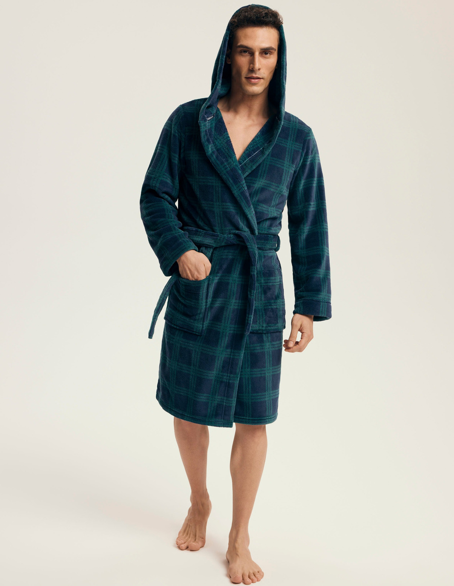 Nickel bathrobe