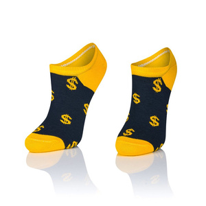 DAMENFUSSSOCKEN IN MODISCHEN KUNSTDESIGNS. 1818 DOLAR