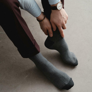 Herrensocken Art. 011 Jacquard Dunkelgrau/Marine/Schwarz/Grau