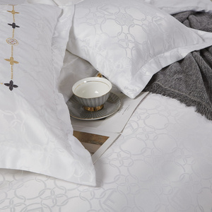 Lenjerie Atât de Satinată 160*200 AT012