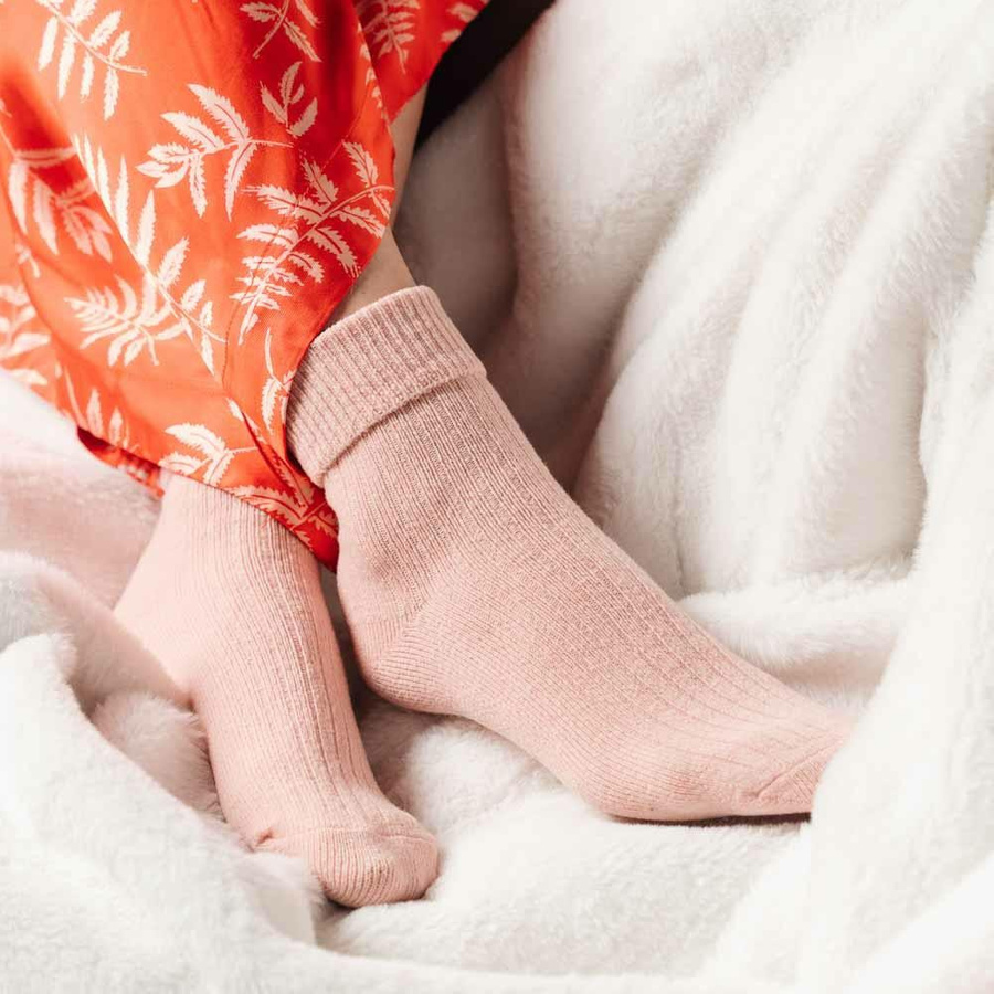 Socken Wolle Serie Rosa