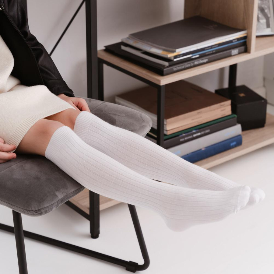 Podkolanówki dziecięce - bezuciskowe w prążek art. 072 YK008 melanż szare