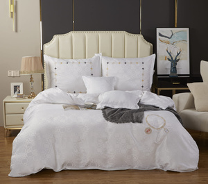 Lenjerie Atât de Satinată 160*200 AT012