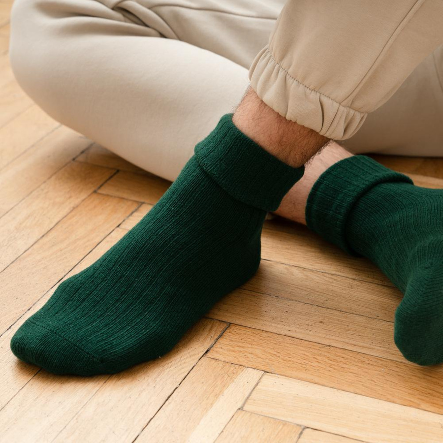 Socken Serie Grün Gestreift