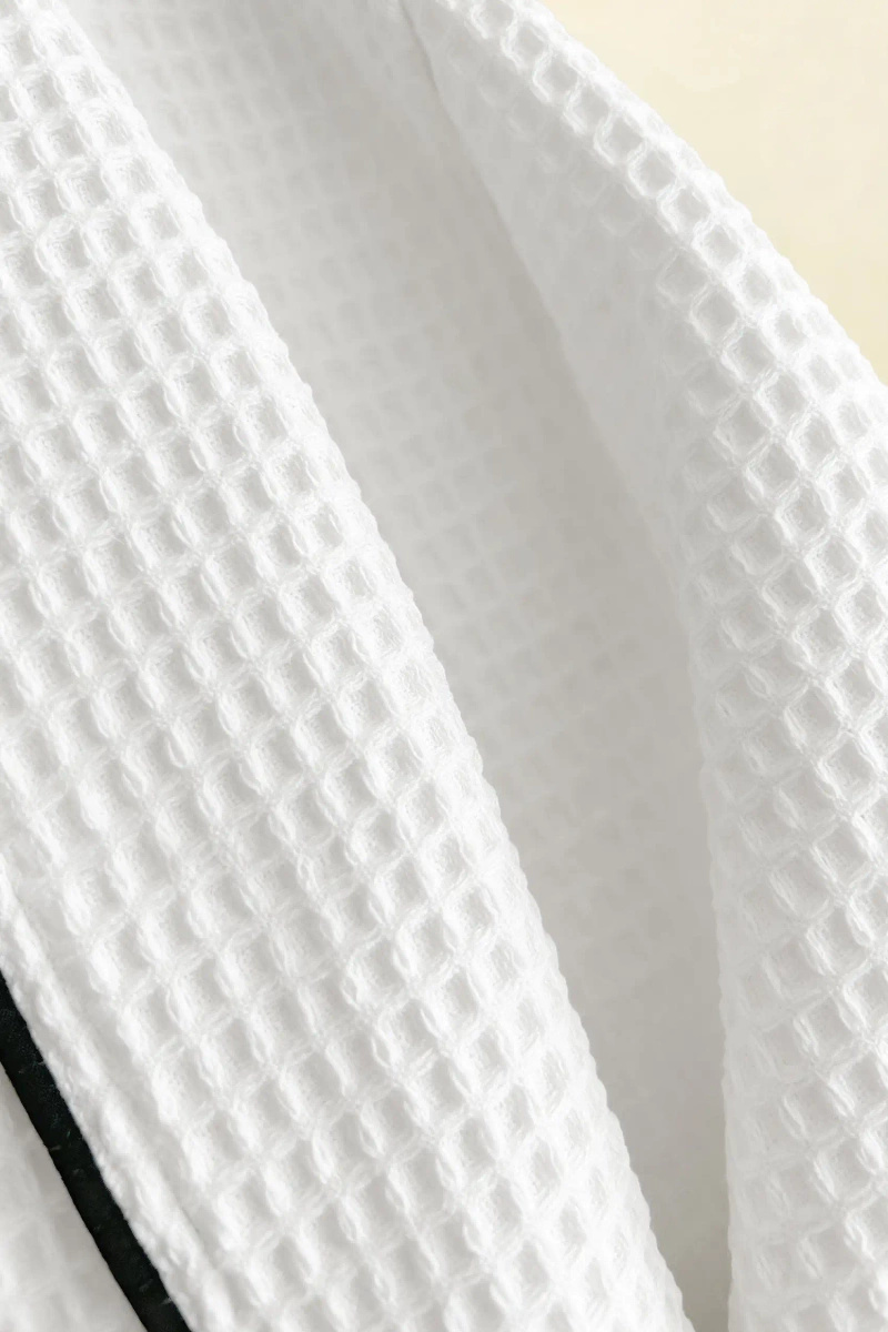 S BATHROBE WAFFLE WHITE WITH BIZA XXL