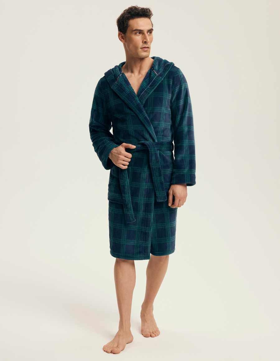 Nickel bathrobe