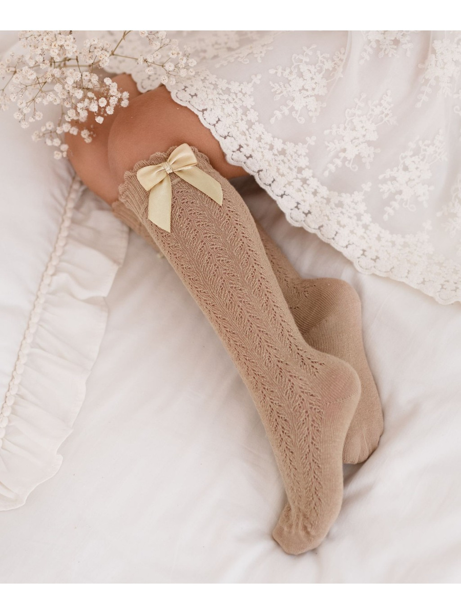 Podkolanówki dziecięce ażurowe z kokardą Milena