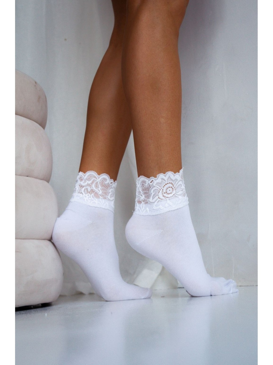 Damensocken mit breiter Spitze, Farbe Schwarz, Größe 37-41