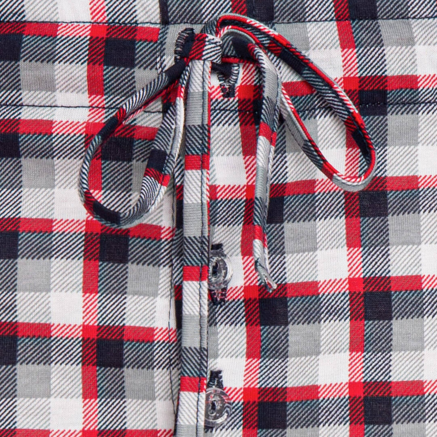 Sleeping shorts, pajama-style, short, made of cotton with a drawstring at the waist.