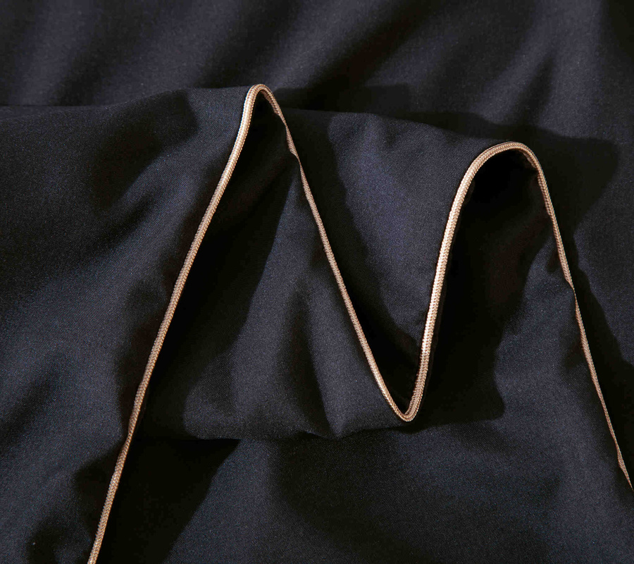 Bettwaren Queen Schwarz Gold