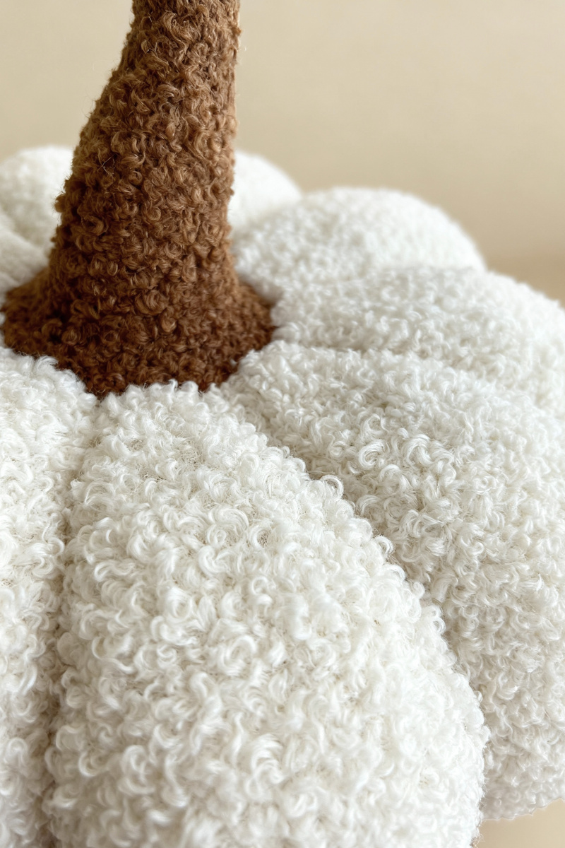 S KÜRBIS KISSEN WEISS KLEIN