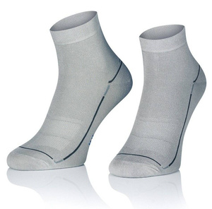 4X Atmungsaktive Sport-Socken MIT SILBER-IONEN 1696 Intenso