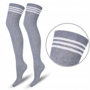 Gestreifte Socken aus gerippter Baumwolle