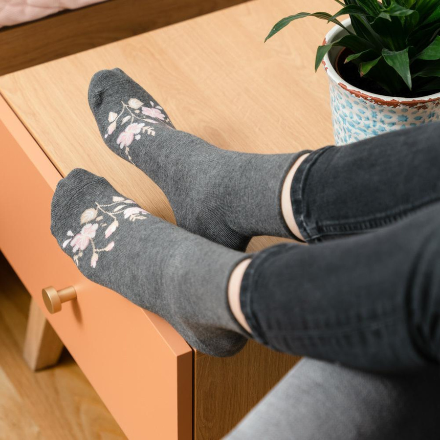 Damensocken Serie Gemustert Grau