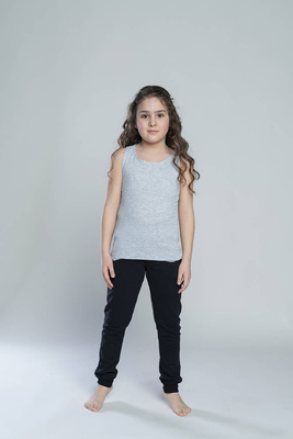 Mädchen-T-Shirt. Tola breit.ram. r.8-14 Jahre