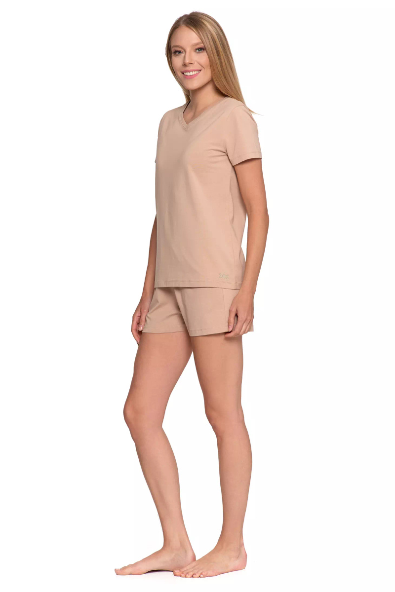 Women's pajamas with short sleeves
