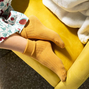 Socken Wollserie Gelb
