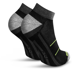 Sesto Senso Herren Sport Socken – Baumwoll Kurzsocken, Nahtlos, Atmungsaktiv, Antibakteriell mit Silberionen, Schwarz, Unisex, Ideal für Sportaktivitäten, Schweißableitend, Thermoregulierend, Komfort und Halt, Ganzjährig Nutzbar