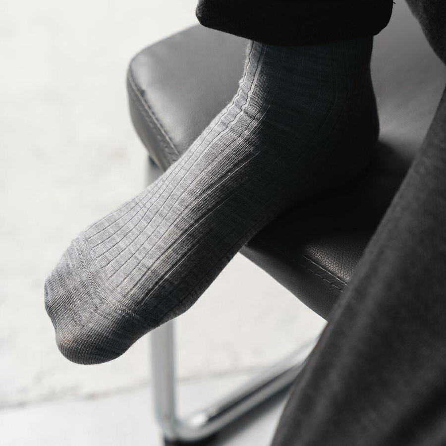 Skarpety męskie z wełny merino bezuciskowe art. 130 Steven