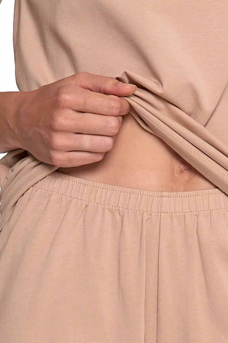 Women's pajamas with short sleeves