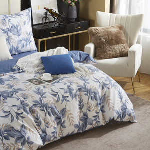 Bettwäsche Y014 Weiß mit blauen und beigen Pflanzenmotiv