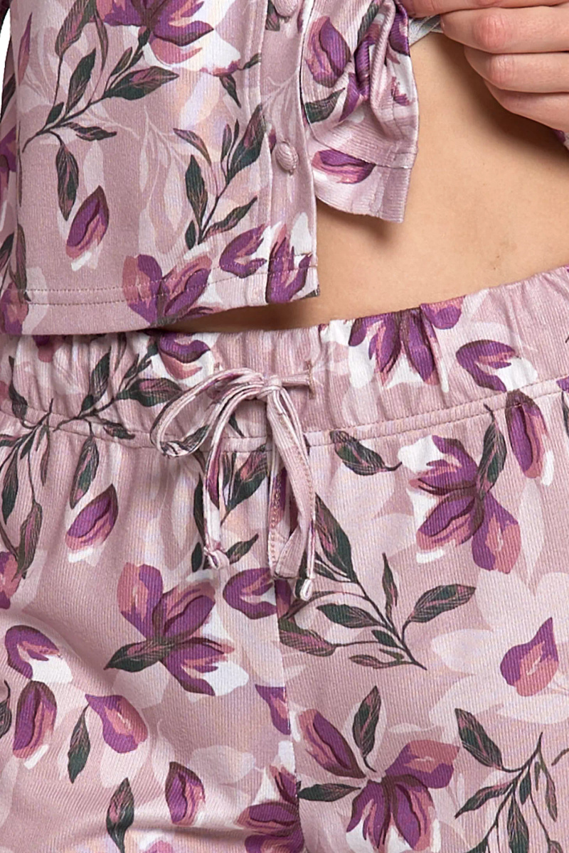 Women's pajamas with long sleeves and wide legs