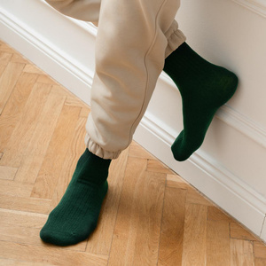 Socken Serie Grün Gestreift