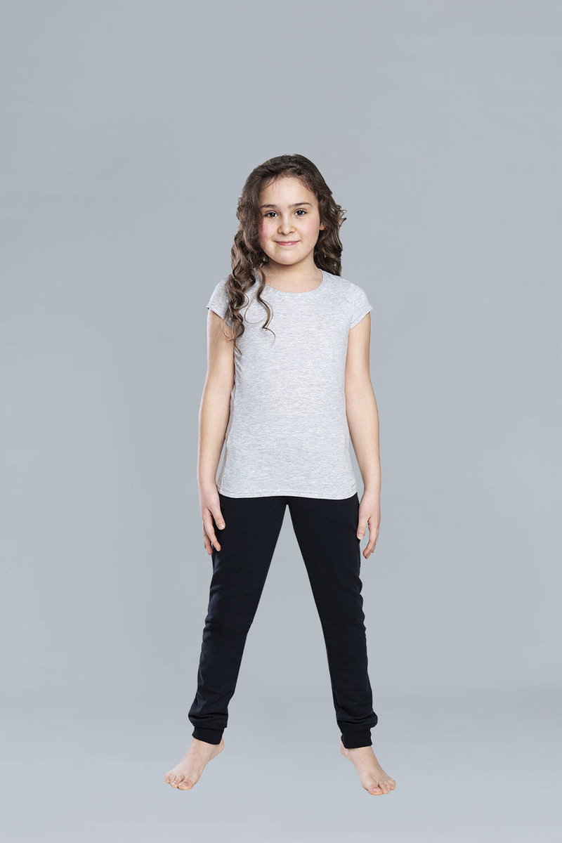 Mädchen-T-Shirt. Tola kr.hand. r.8-14 Jahre