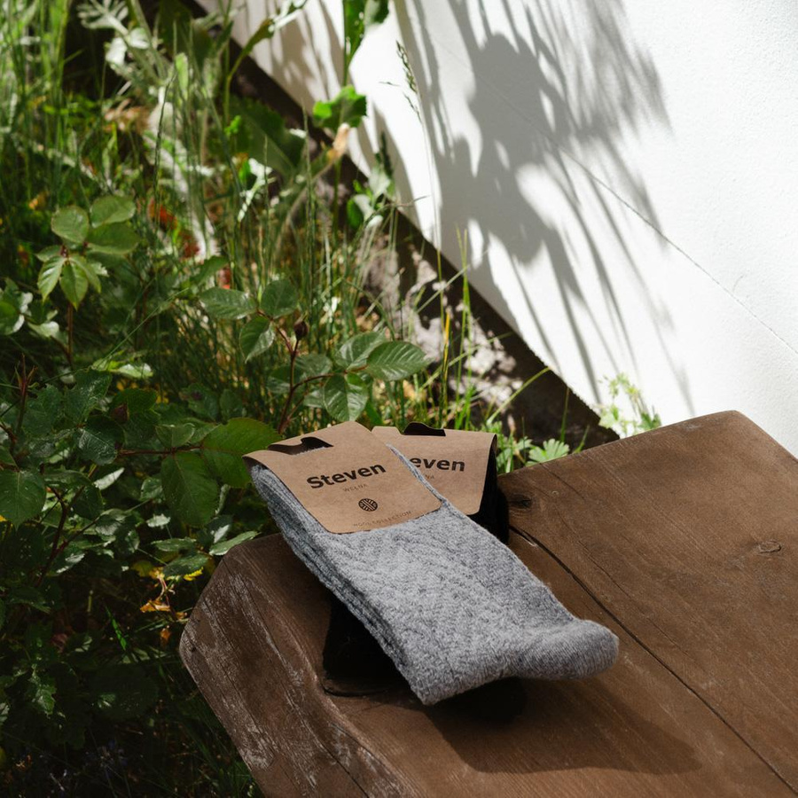 Socken Serie 093 Hahnentritt Grau