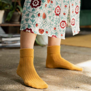 Socken Wollserie Gelb