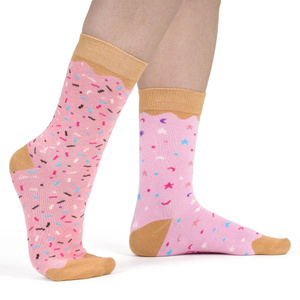 Set mit 2x langen Socken für Frauen SOXO Donuts in einer bunten Schachtel, perfekt als Geschenk