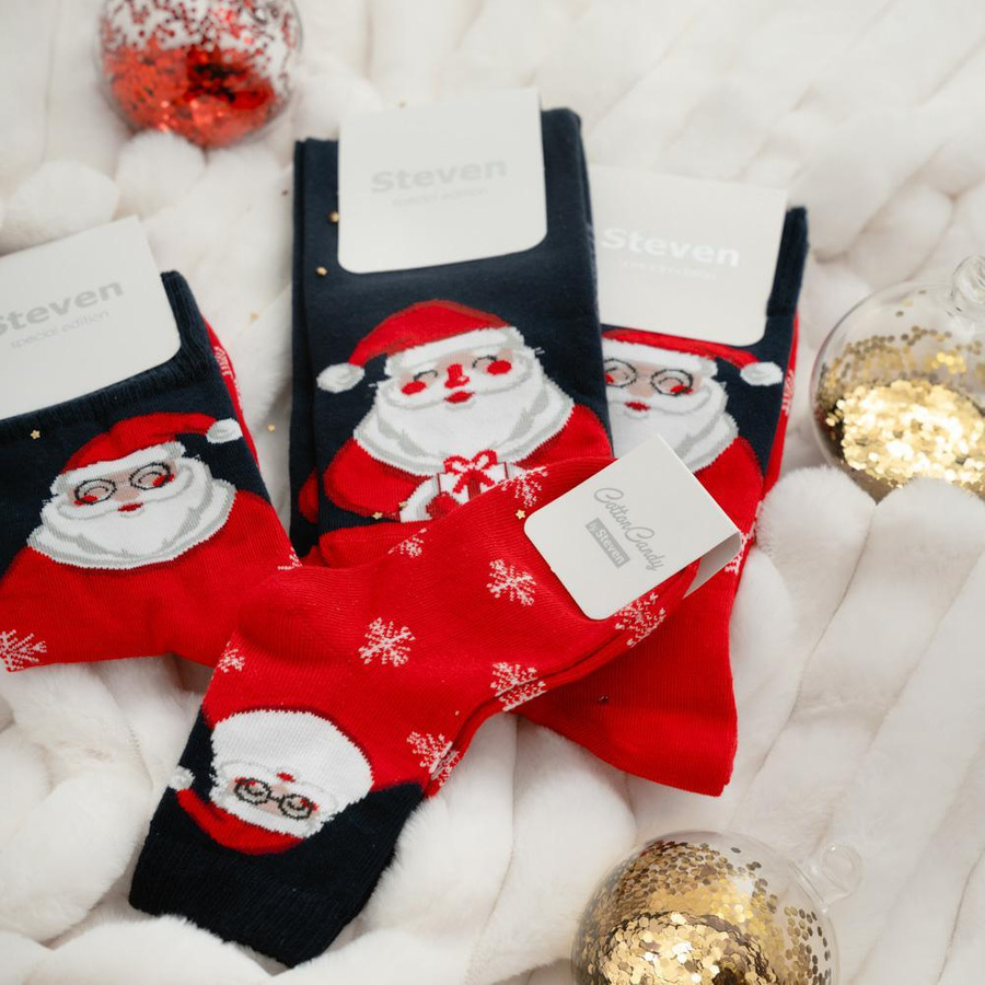 Skarpetki świąteczne w mikołaje art. 136 CO058 granatowe